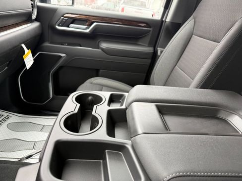 New 2026 GMC Sierra 3500 SLE w/ Preferred Package image 30
