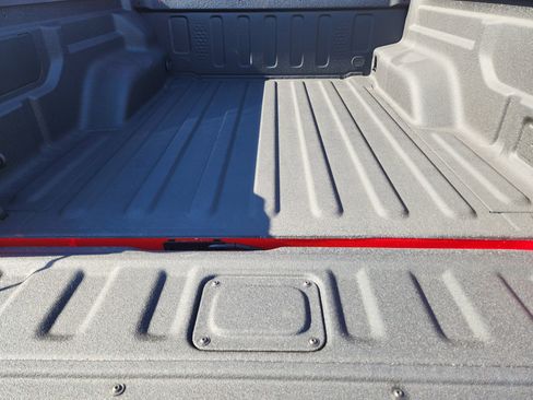 Used 2025 Jeep Gladiator Rubicon image 33