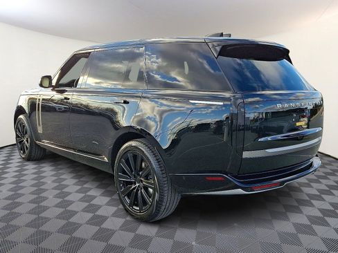 New 2026 Land Rover Range Rover Long Wheelbase SE image 2