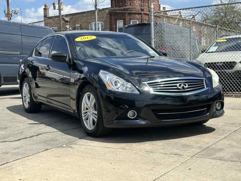 Used 2012 INFINITI G37 x w/ Premium Pkg image 3