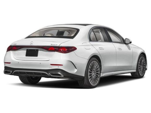 New 2026 Mercedes-Benz E 350 4MATIC Sedan image 2