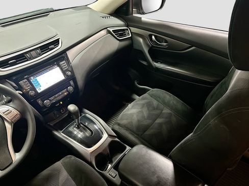 Used 2015 Nissan Rogue SV w/ SV Premium Package image 23