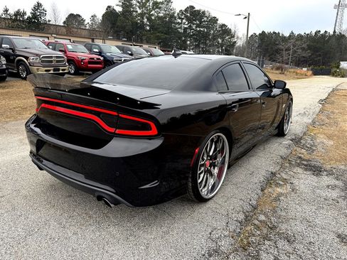 Used 2016 Dodge Charger R/T Scat Pack w/ Technology Group image 9