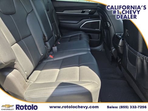 Used 2022 Kia Telluride EX w/ Towing Package FWD image 13