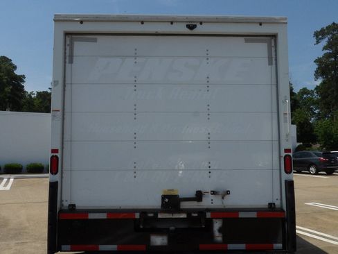Used 2021 GMC Savana 3500 Extended w/ Power Convenience Package RWD image 3