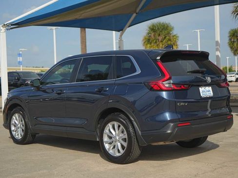 Certified 2025 Honda CR-V EX image 4