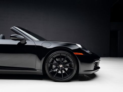 Used 2020 Porsche 911 Carrera image 39