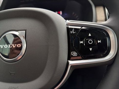 New 2026 Volvo XC90 B6 Plus w/ Protection Package Premier image 20