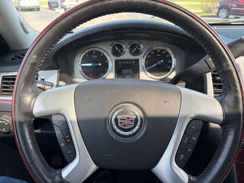 Used 2012 Cadillac Escalade ESV Premium AWD/4WD image 16