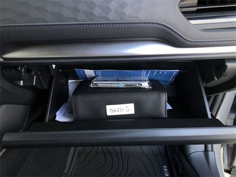 Used 2025 Subaru Forester Premium image 29