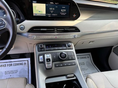 Used 2020 Hyundai Palisade Limited FWD image 16