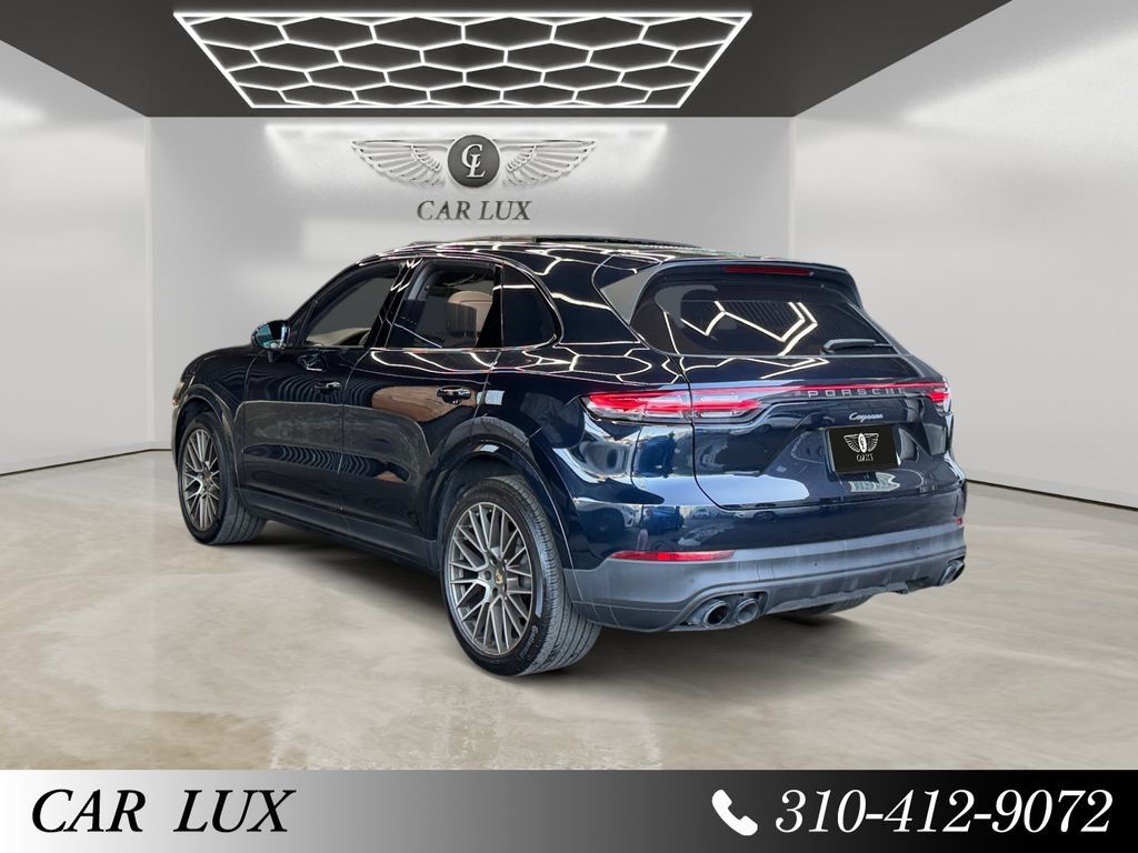 Used 2023 Porsche Cayenne Platinum Edition AWD/4WD image 3