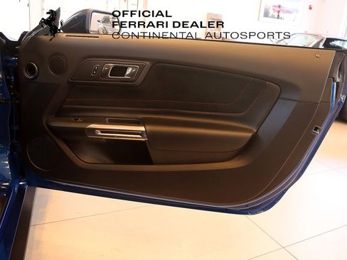 Used 2017 Ford Mustang Shelby GT350R w/ GT350R Equipment Group 920A image 54