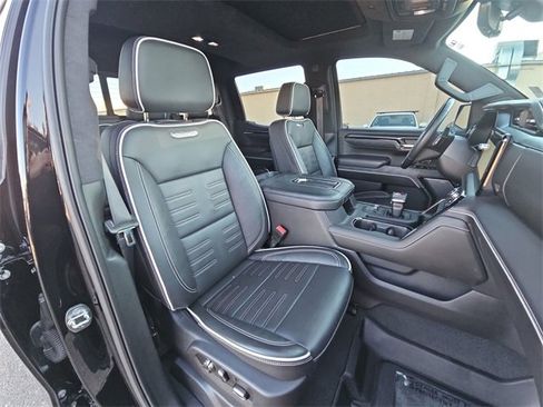 Used 2022 GMC Sierra 1500 AT4X image 17