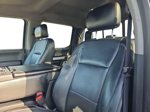 Used 2017 Ford F250 Lariat w/ Lariat Value Package AWD/4WD image 12
