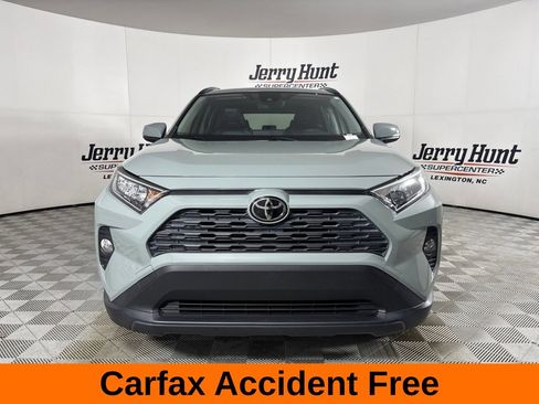 Used 2021 Toyota RAV4 XLE Premium FWD image 3