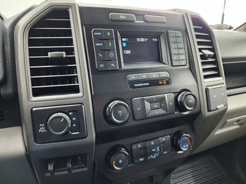 Used 2022 Ford F250 XL w/ STX Appearance Package image 11