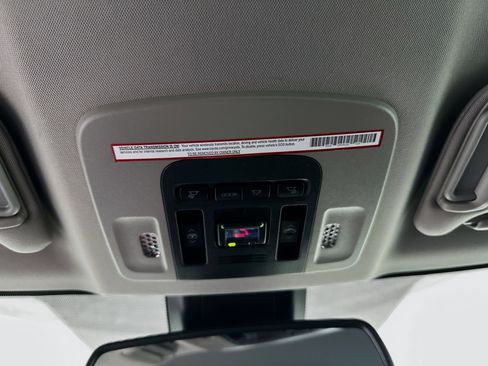 Used 2021 Toyota Camry XSE image 18