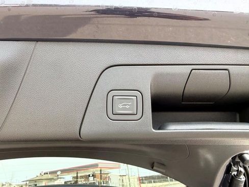 New 2026 Buick Envision Avenir image 6