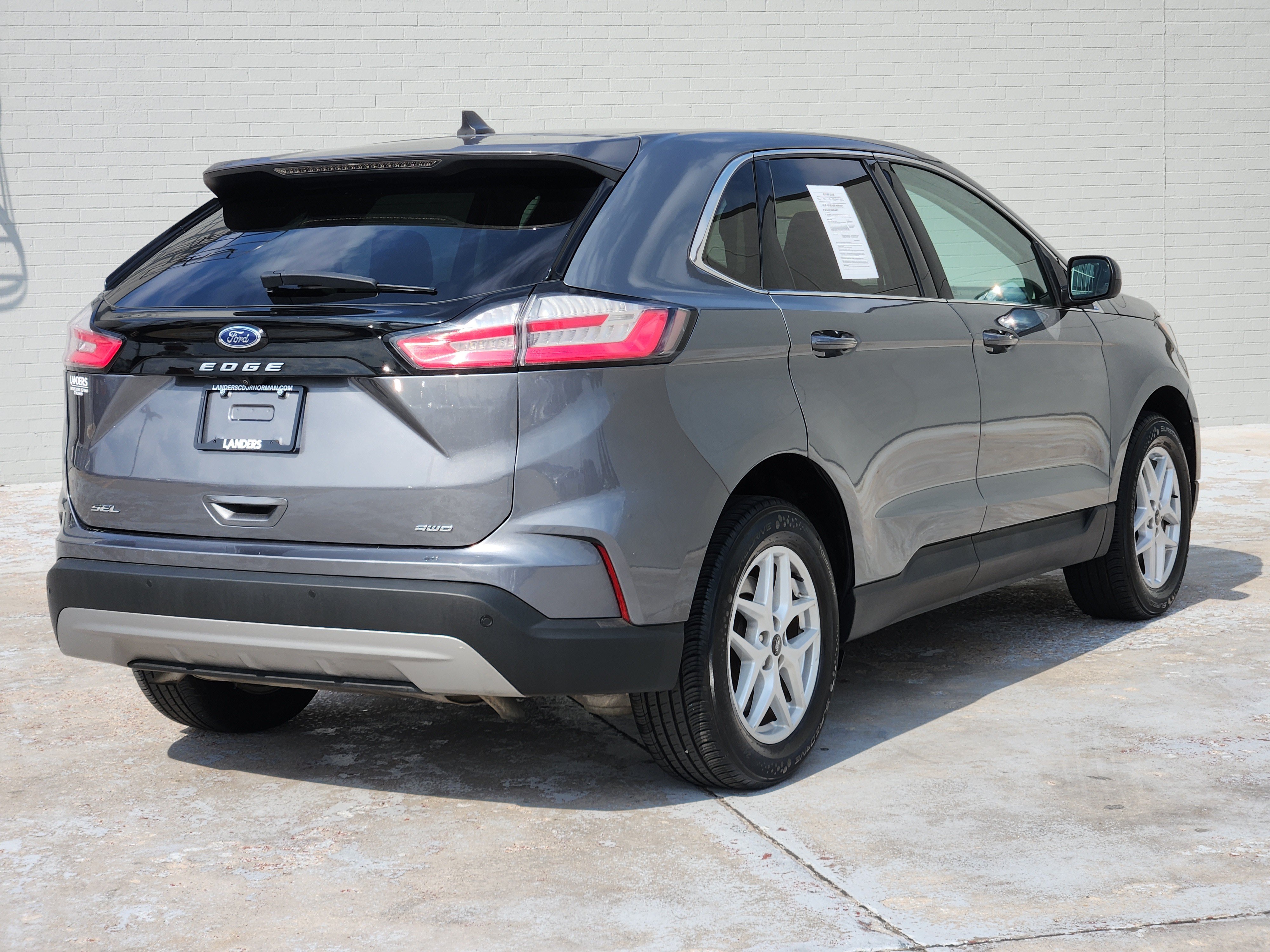 Used 2024 Ford Edge SEL AWD/4WD image 8
