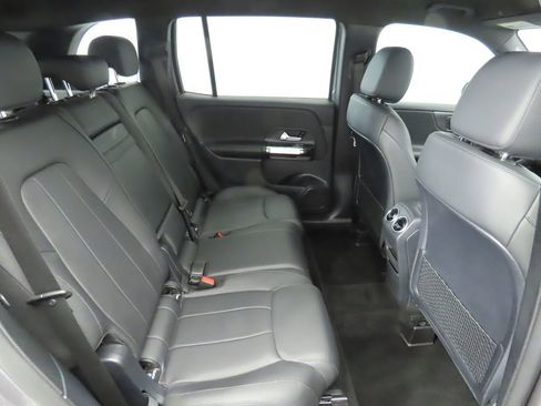 Certified 2022 Mercedes-Benz GLB 250 image 20