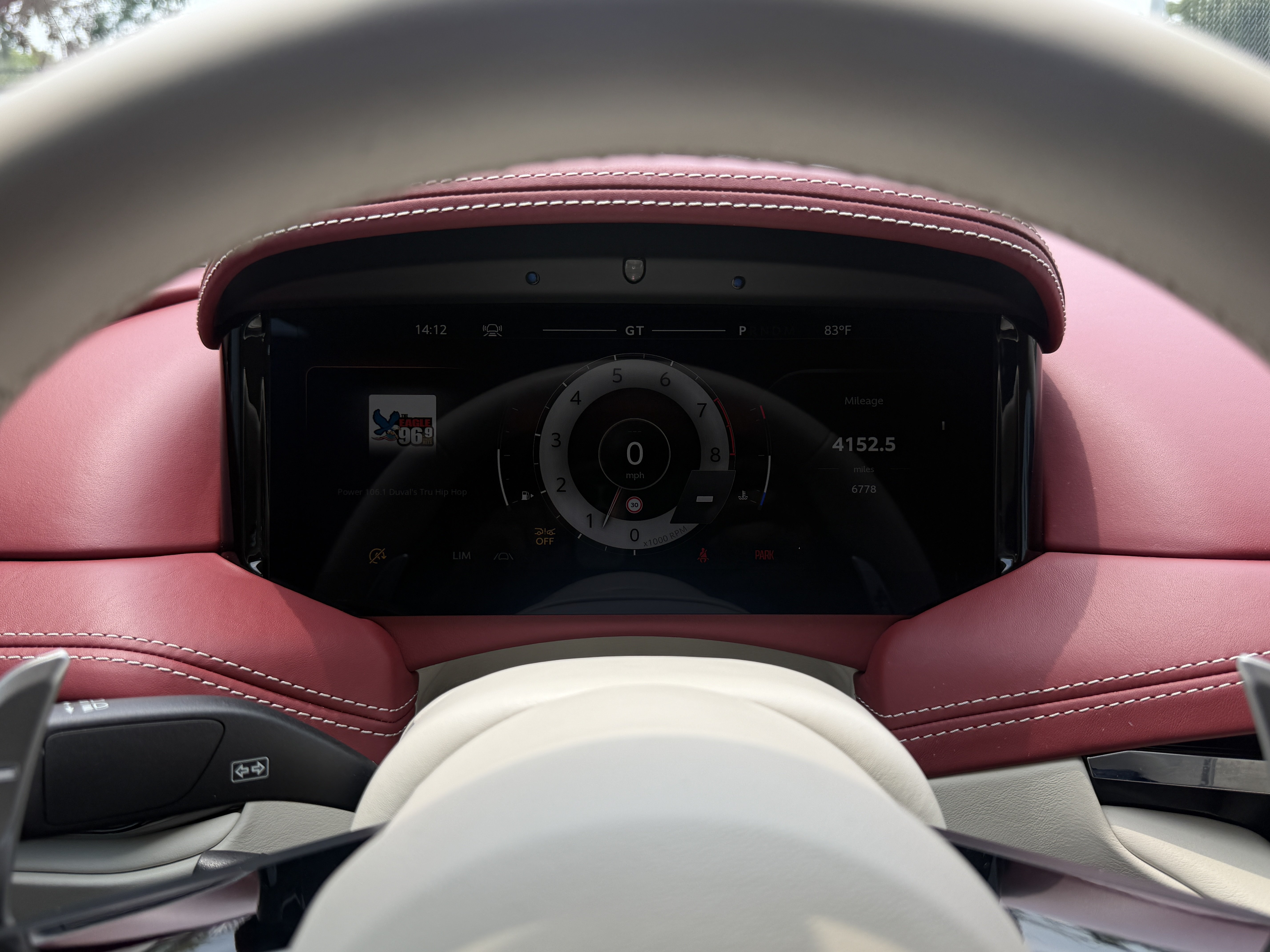 Used 2024 Aston Martin DB12 Coupe RWD image 26