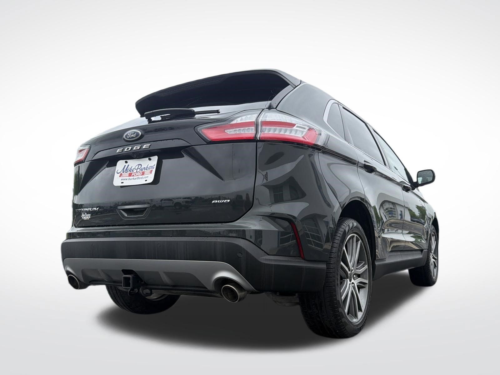 Used 2023 Ford Edge Titanium w/ Class II Trailer Tow Package AWD/4WD image 9