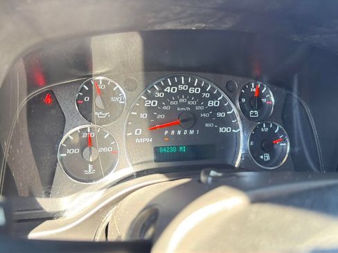 Used 2023 Chevrolet Express 2500 w/ Driver Convenience Package RWD image 20