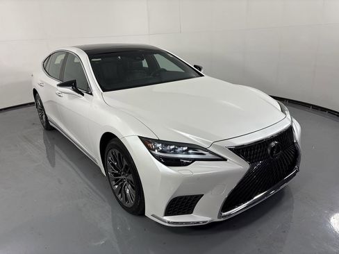 Used 2021 Lexus LS 500 AWD w/ Interior Upgrade Package image 3