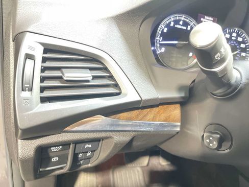 Used 2020 Acura MDX w/ Technology Package AWD/4WD image 24