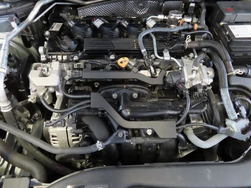 Used 2024 Toyota Corolla LE image 30