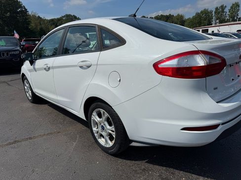 Used 2016 Ford Fiesta SE FWD image 10