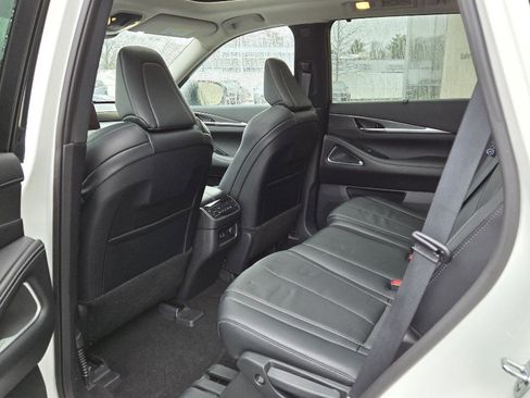 Used 2023 INFINITI QX60 Luxe w/ Vision Package image 23