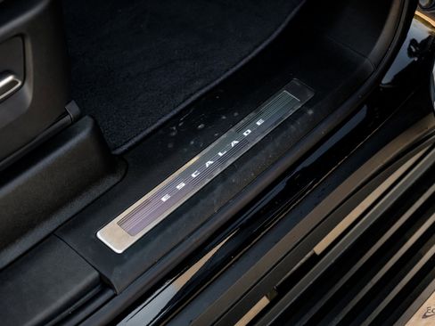 Used 2025 Cadillac Escalade V image 44