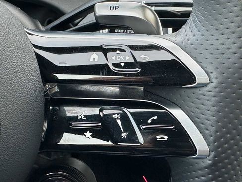 Used 2025 Mercedes-Benz E 53 AMG e 4MATIC Sedan image 39