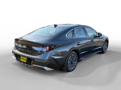 New 2026 Hyundai Sonata Limited image 5