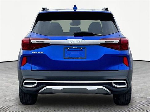 Used 2022 Kia Seltos SX w/ Sunroof Package image 5
