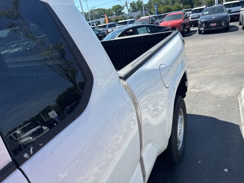 Used 2024 Toyota Tacoma SR RWD image 5