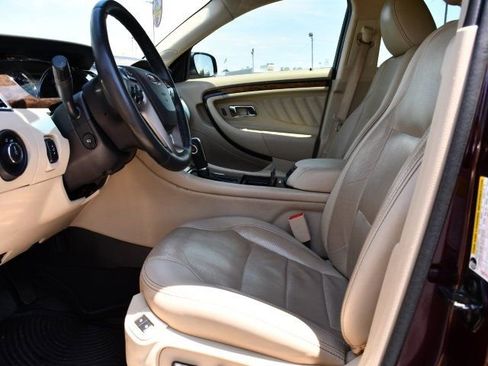 Used 2019 Ford Taurus Limited FWD image 15
