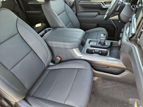 New 2026 Chevrolet Silverado 1500 LTZ w/ LTZ Convenience Package II RWD image 10