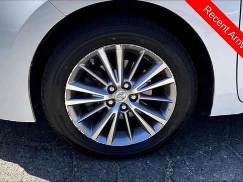 Used 2014 Toyota Corolla LE image 8