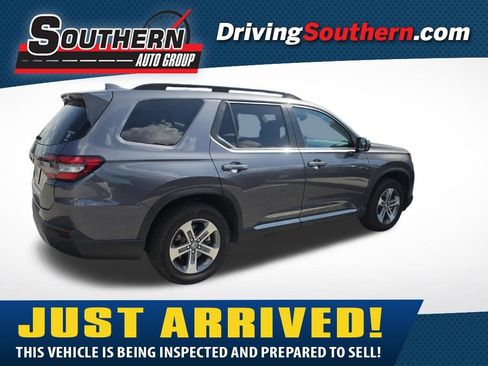 Used 2025 Honda Pilot EX-L image 1