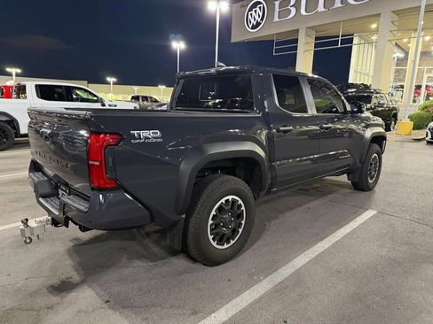 Used 2024 Toyota Tacoma TRD Off-Road w/ TRD Off Road Premium Package AWD/4WD image 4