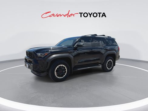 Certified 2025 Toyota 4Runner TRD Off-Road AWD/4WD image 4
