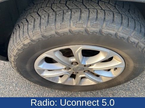 Used 2015 Jeep Grand Cherokee Laredo w/ Quick Order Package 23E image 7