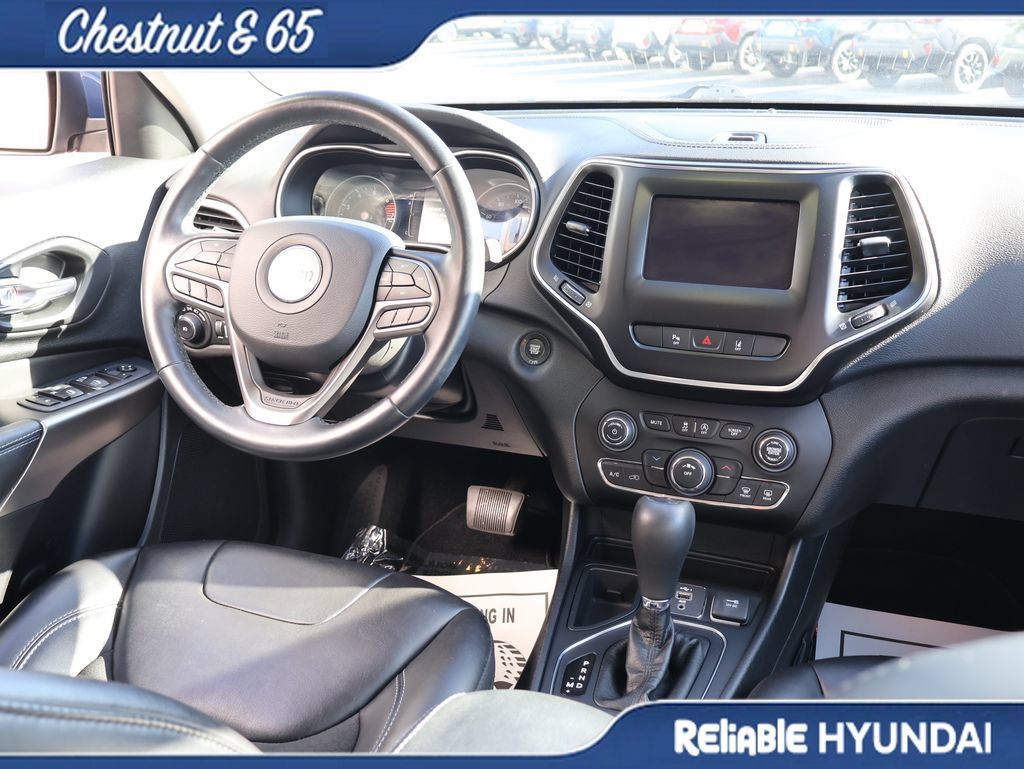 Used 2021 Jeep Cherokee Latitude Plus FWD image 13