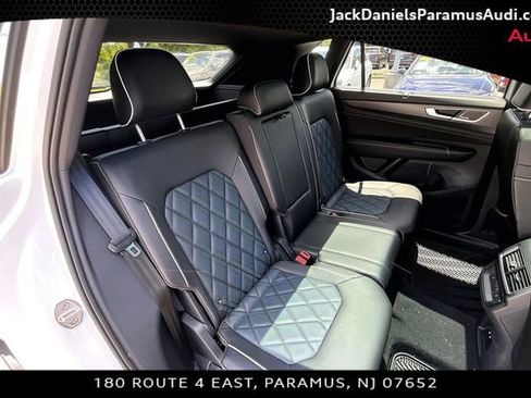 Used 2024 Volkswagen Atlas Cross Sport SEL Premium R-Line AWD/4WD image 19