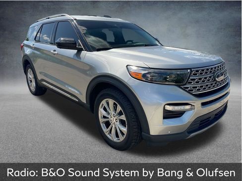 Used 2022 Ford Explorer Limited AWD/4WD image 3