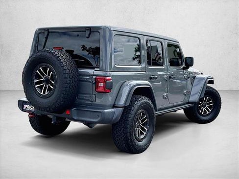 Used 2021 Jeep Wrangler Unlimited Rubicon w/ Dual Top Group AWD/4WD image 2