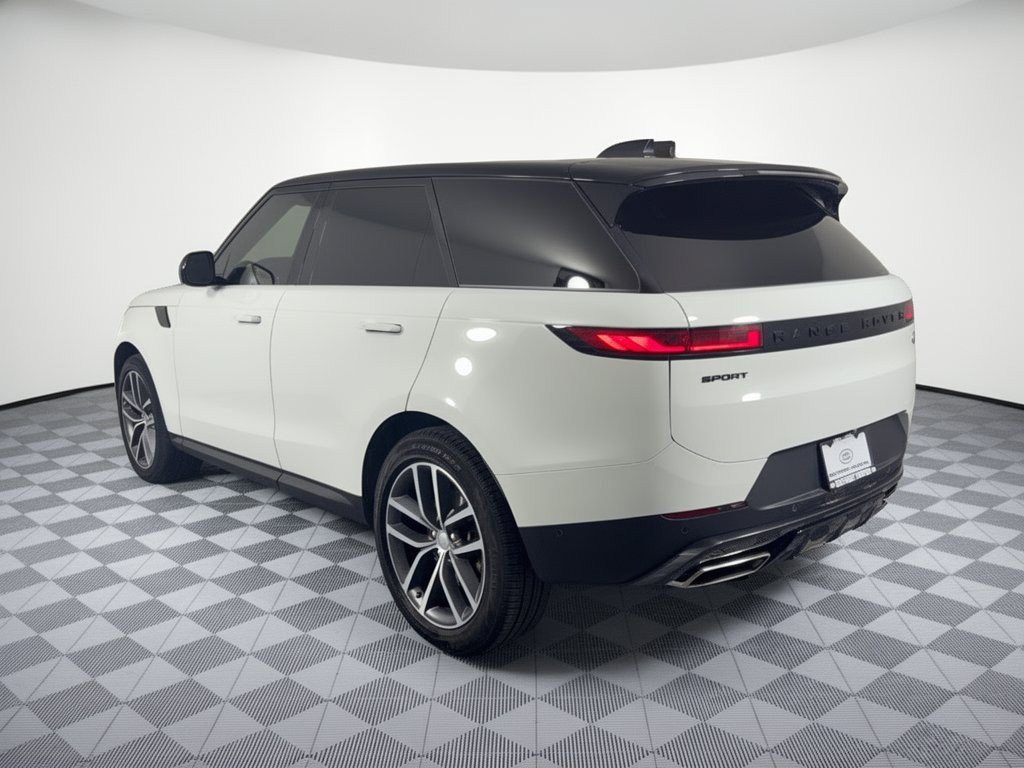 Used 2023 Land Rover Range Rover Sport SE AWD/4WD image 3